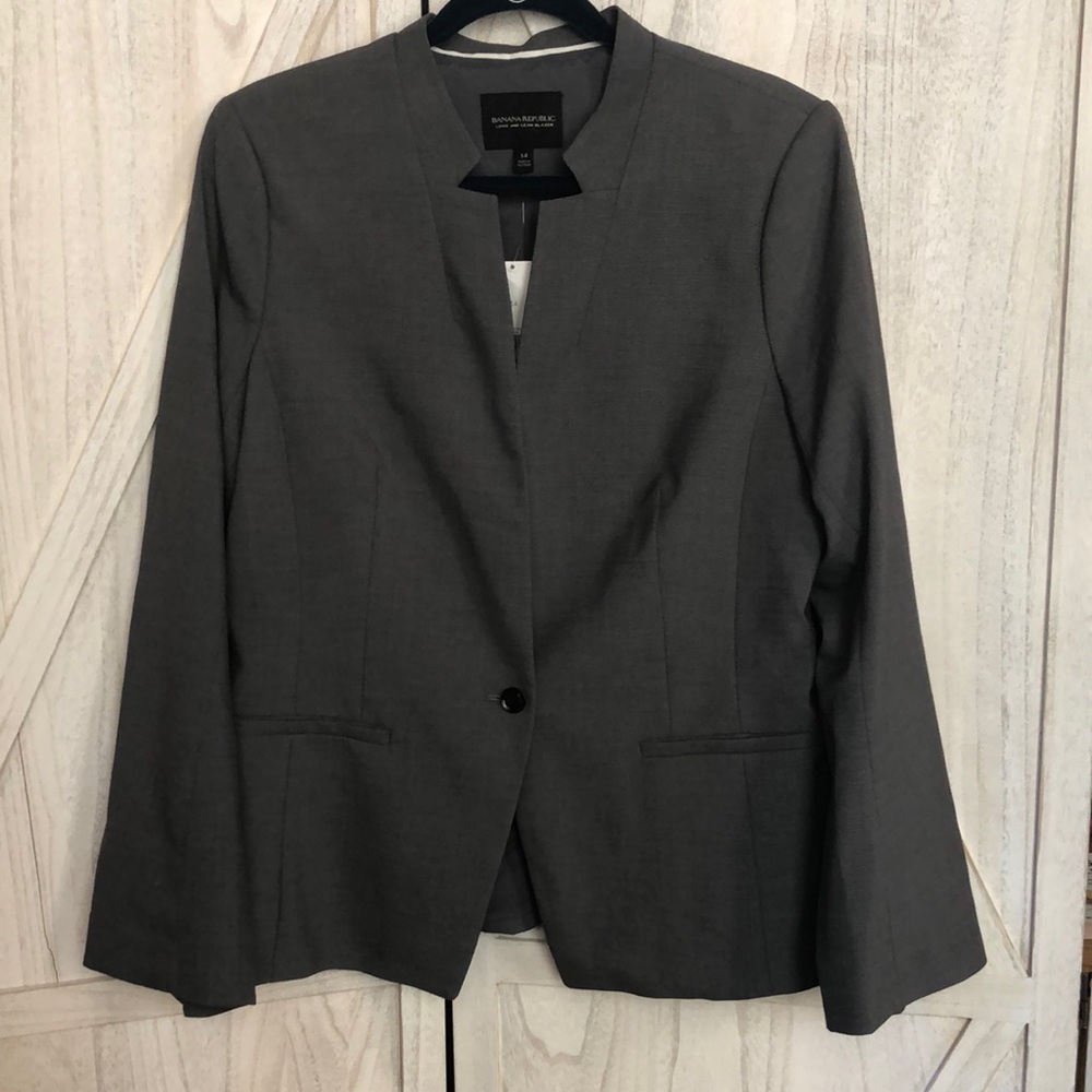 NWT Banana Republic Long and Lean gray blazer